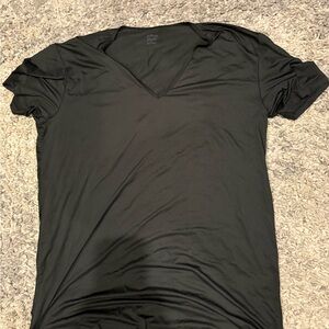 Uniqlo Black Short Sleeve Tee